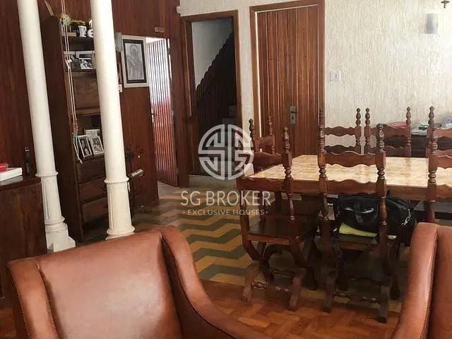 Casa com 1115m² 7 quartos e 3 banheiros, à venda, no bairro Cascata dos Amores em Teresópolis