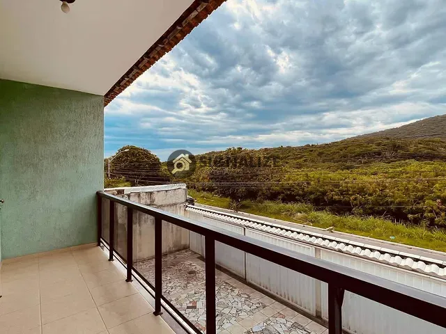 Casa 5 quartos e 4 banheiros, à venda, no bairro Ogiva em Cabo Frio