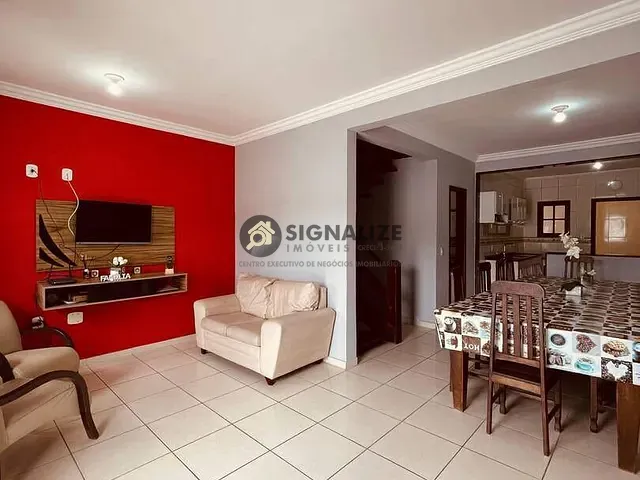 Casa 5 quartos e 4 banheiros, à venda, no bairro Ogiva em Cabo Frio