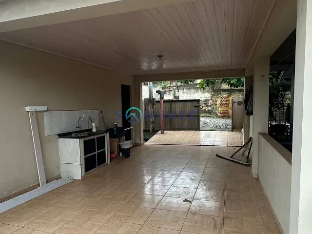 Casa com 300m² 2 quartos e 1 banheiro, à venda, no bairro Nova Tomazina em Tomazina