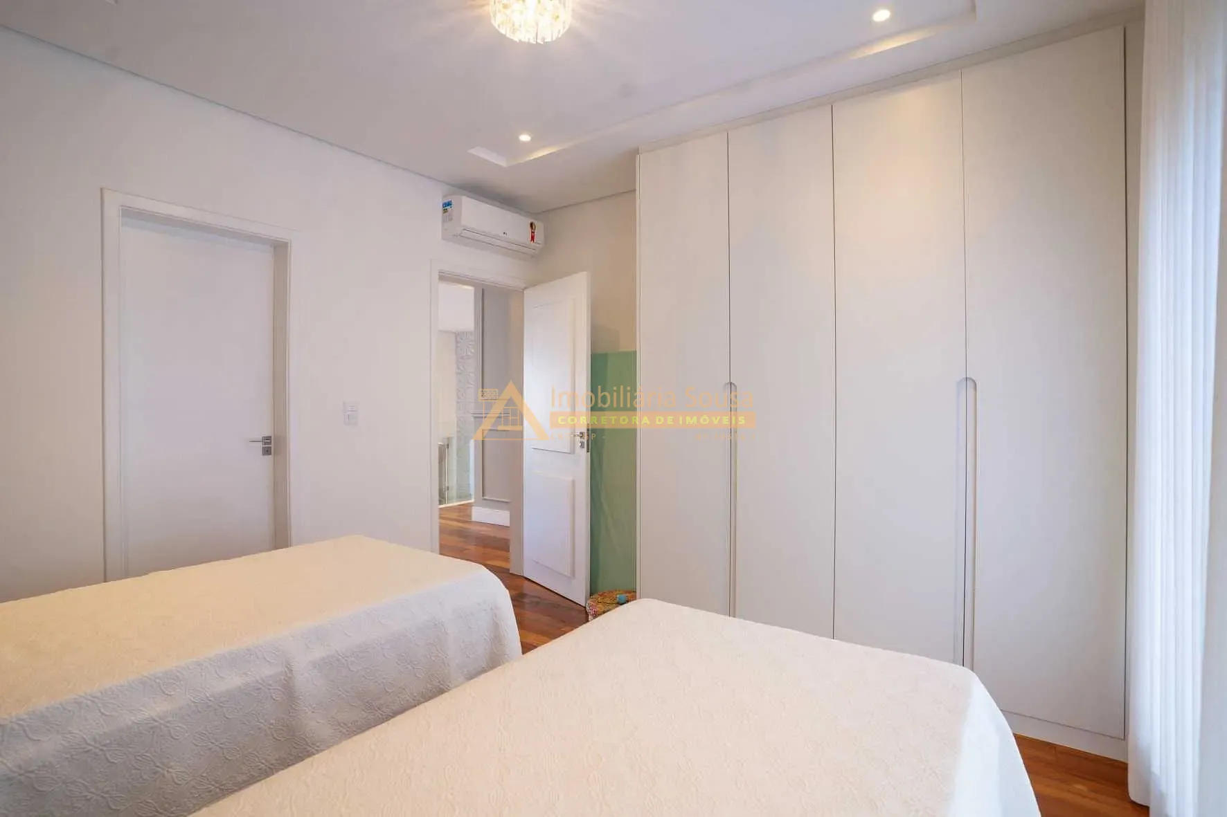 Casa, 3 quartos, 216 m² - Foto 9