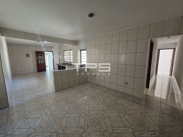 Casa com 252m² 3 quartos e 1 banheiro, à venda, no bairro Parque do Sol em Guaratinguetá