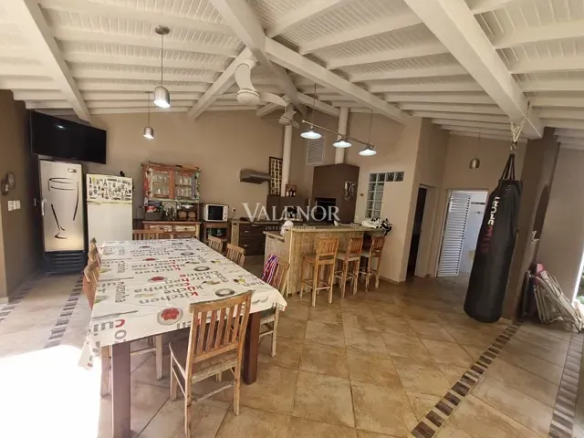 Casa 4 quartos e 5 banheiros, à venda, no bairro Portal do Paraíso II em Jundiaí
