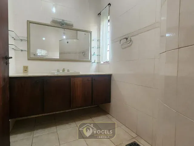 Casa 3 quartos e 5 banheiros, à venda, no bairro Jardim IK II em Jaguariúna