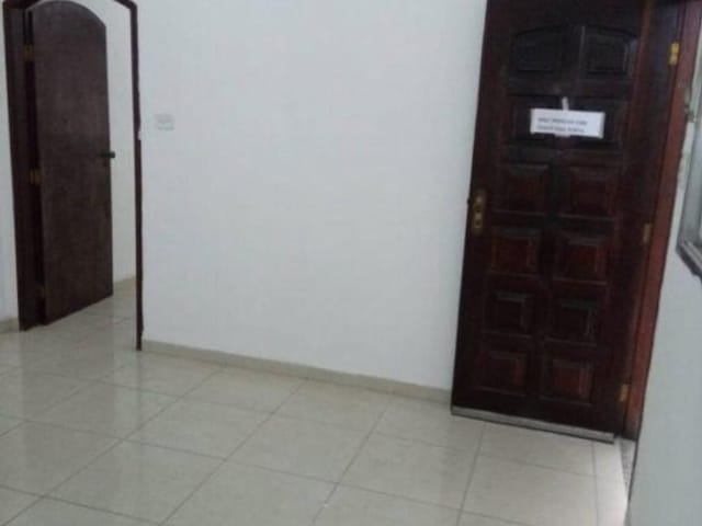 Casa 2 quartos e 2 banheiros, à venda ou para alugar, no bairro Vila Gilda em Santo André