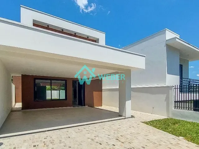 Casa 3 quartos e 3 banheiros, à venda, no bairro Hamburgo Velho em Novo Hamburgo