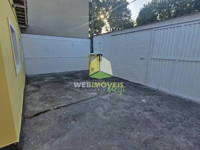 Casa com 300m² 2 quartos e 1 banheiro, à venda, no bairro Vila Paulicea em Mogi das Cruzes