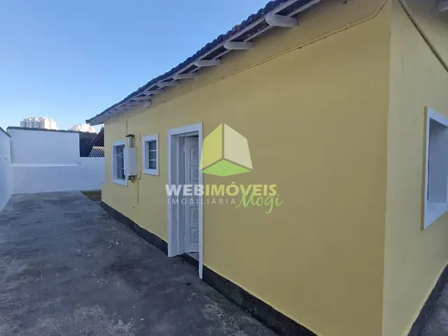 Casa com 300m² 2 quartos e 1 banheiro, à venda, no bairro Vila Paulicea em Mogi das Cruzes