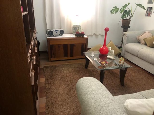 Casa 4 quartos e 3 banheiros, à venda, no bairro Vila Ozanan em Juiz de Fora