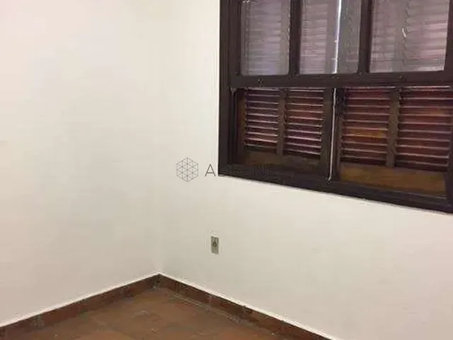 Casa com 330m² 3 quartos e 3 banheiros, à venda, no bairro Campo Belo em São Paulo