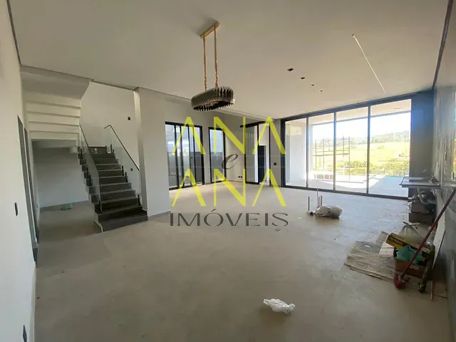Casa com 430m² 3 quartos e 4 banheiros, à venda, no bairro Condomínio Vale das Águas em Bragança Paulista