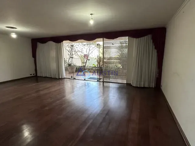 Sobrado para alugar, no bairro Sumarezinho em São Paulo