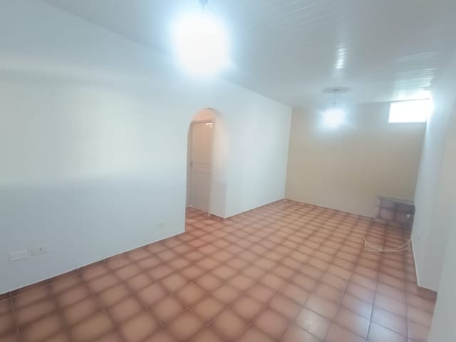 Casa para locação, Jardim das Esmeraldas, Goiânia, GO