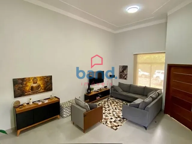 Casa com 250m² 3 quartos e 2 banheiros, à venda, no bairro Portal Vale do Sol em Porto Feliz