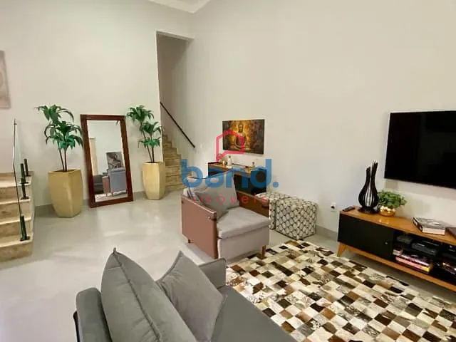 Casa com 250m² 3 quartos e 2 banheiros, à venda, no bairro Portal Vale do Sol em Porto Feliz