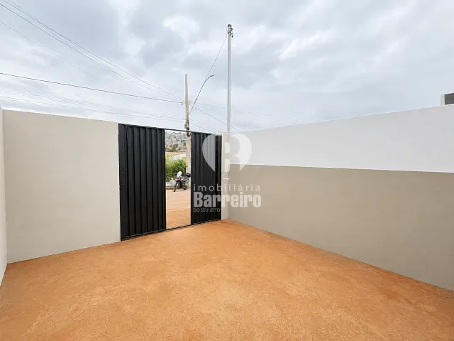 Casa com 100m² 2 quartos e 1 banheiro, à venda, no bairro Novo Barreirinho em Ibirité