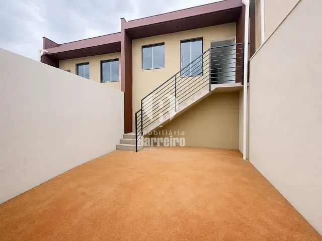Casa com 100m² 2 quartos e 1 banheiro, à venda, no bairro Novo Barreirinho em Ibirité