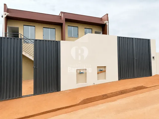 Casa com 100m² 2 quartos e 1 banheiro, à venda, no bairro Novo Barreirinho em Ibirité