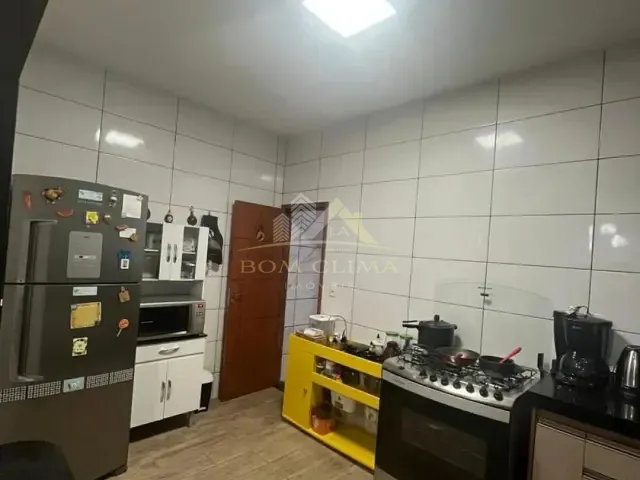 Casa 3 quartos e 3 banheiros, à venda, no bairro Eldorado em Juiz de Fora