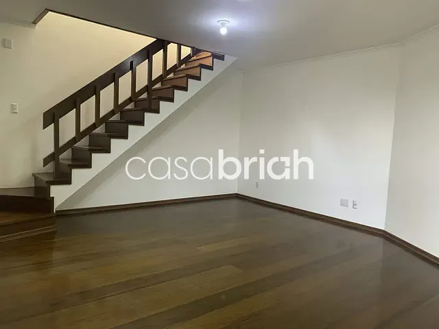 Sobrado com 812m² 3 quartos e 3 banheiros, à venda, no bairro Boa Vista em Novo Hamburgo