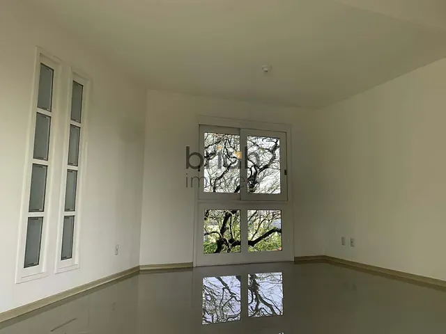 Sobrado com 812m² 3 quartos e 3 banheiros, à venda, no bairro Boa Vista em Novo Hamburgo