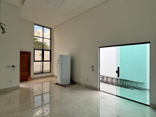 Casa 4 quartos e 3 banheiros, à venda, no bairro Bairro Parque Olímpico em Governador Valadares