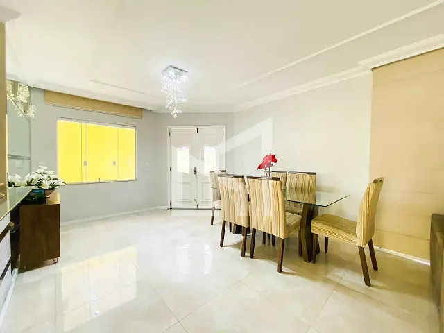 Casa com 180m² 4 quartos e 4 banheiros, à venda, no bairro Parque Horizonte em Nova Iguaçu