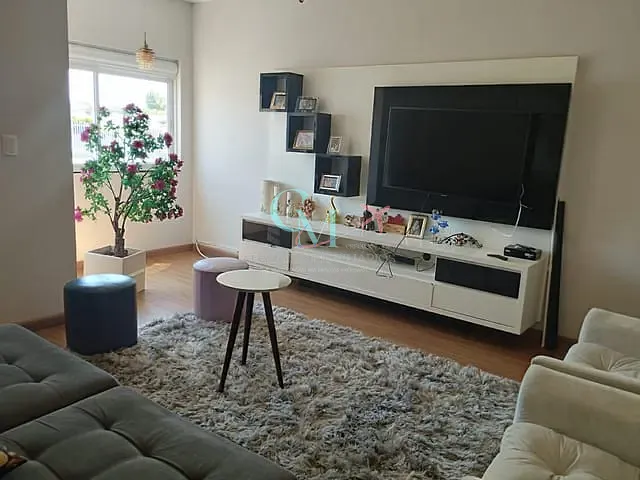Casa com 403m² 3 quartos e 2 banheiros, à venda, no bairro Colatto  em Xanxerê