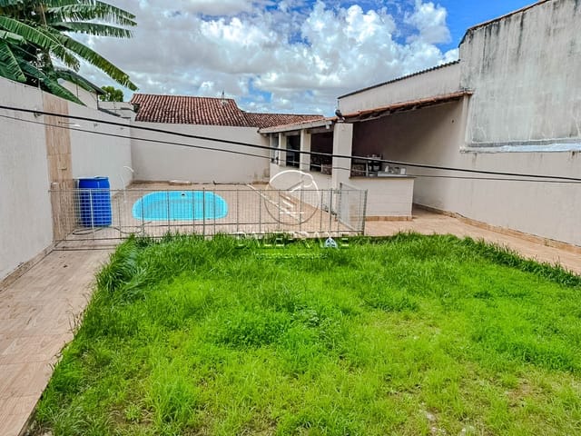 Casa com 400m² 3 quartos e 3 banheiros, à venda, no bairro Setor Habitacional Vicente Pires em Brasília