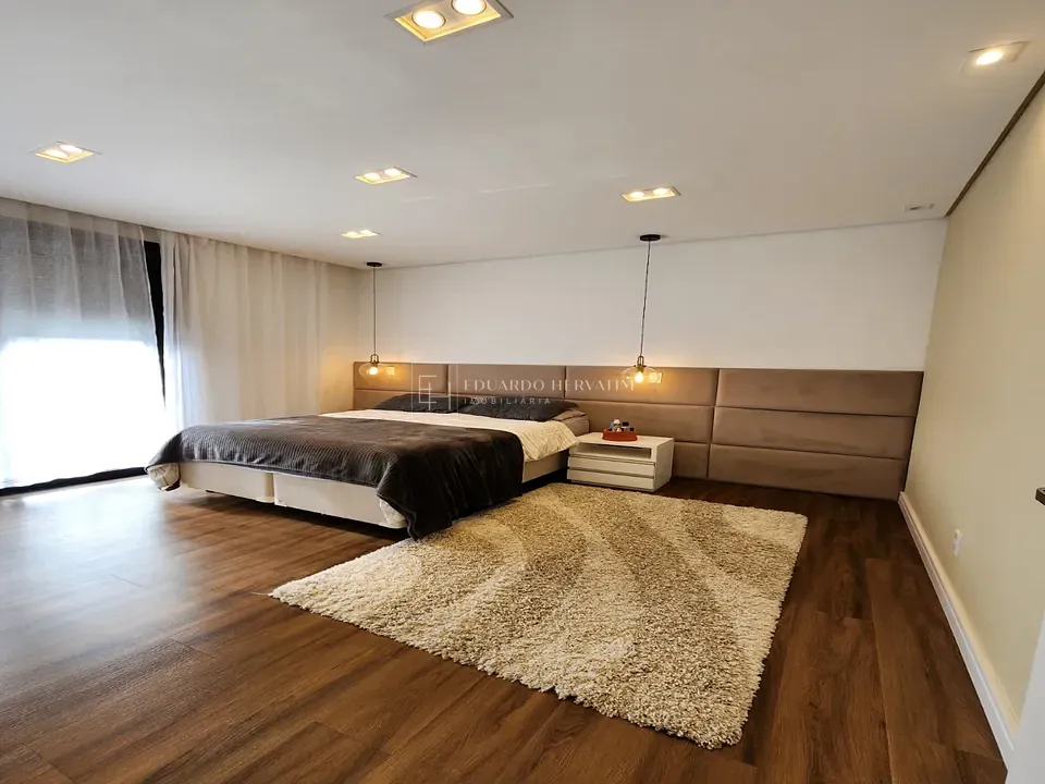 Casa, 3 quartos, 270 m² - Foto 15