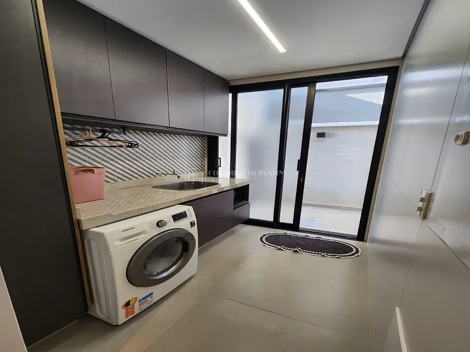 Casa, 3 quartos, 270 m² - Foto 12