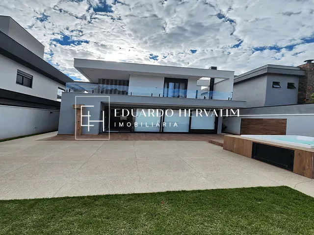 Casa 3 quartos e 5 banheiros, à venda, no bairro Loteamento Brisas do Lago em Jundiaí