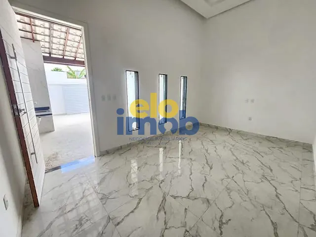 Casa com 128m², à venda, no bairro Luiz Gonzaga em Caruaru