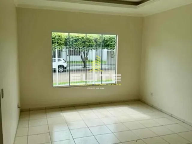 Casa 3 quartos e 1 banheiro, à venda, no bairro Recanto dos Pássaros em Sorriso
