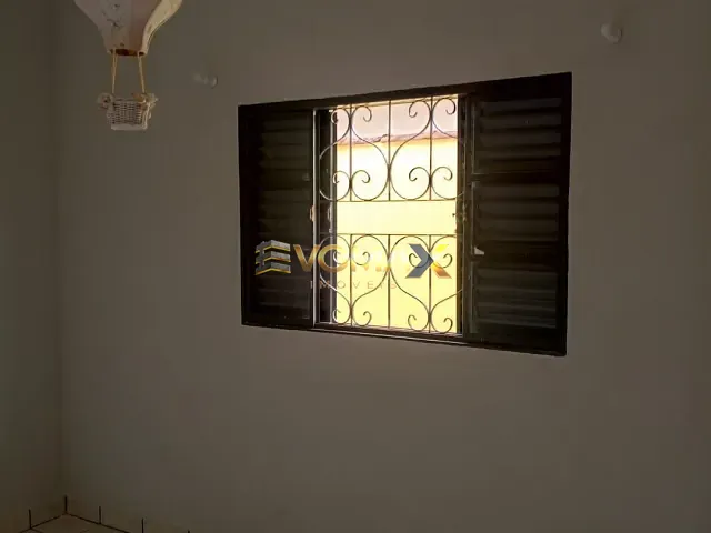 Casa 2 quartos e 1 banheiro, à venda, no bairro Jardim Paulista em Itapetininga