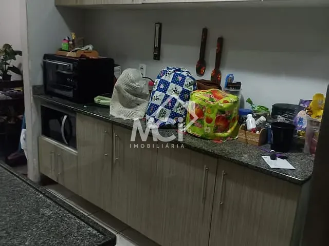 Casa 2 quartos e 1 banheiro, à venda, no bairro Fragata em Pelotas