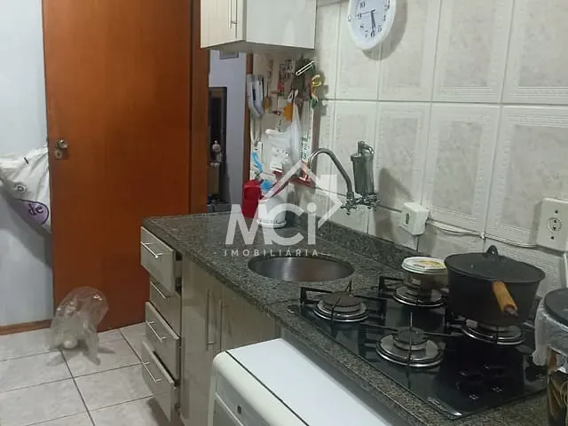 Casa 2 quartos e 1 banheiro, à venda, no bairro Fragata em Pelotas