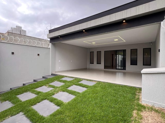 Casa com 255m² 3 quartos e 2 banheiros, à venda, no bairro Jardim Atlântico em Goiânia