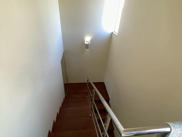 Casa 4 quartos e 2 banheiros, à venda, no bairro Esperança em Londrina