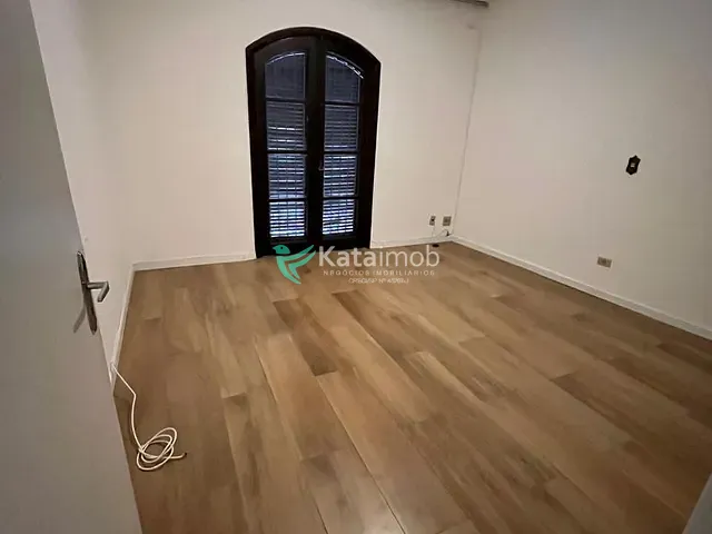 Casa 3 quartos e 3 banheiros, para alugar, no bairro Mirandópolis em São Paulo