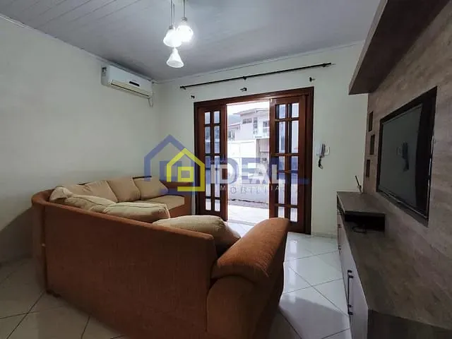 Casa 3 quartos e 3 banheiros, à venda, no bairro Guilherme Reich em Concórdia