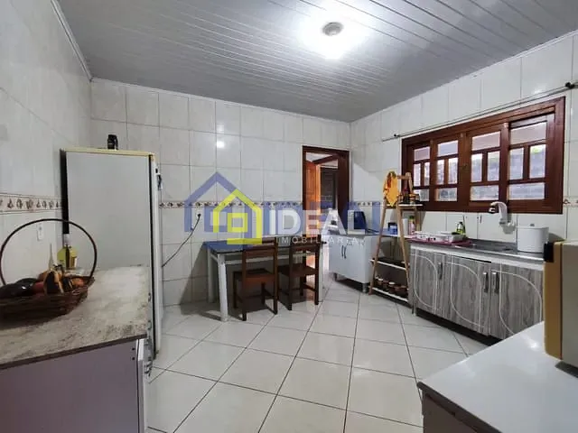 Casa 3 quartos e 3 banheiros, à venda, no bairro Guilherme Reich em Concórdia