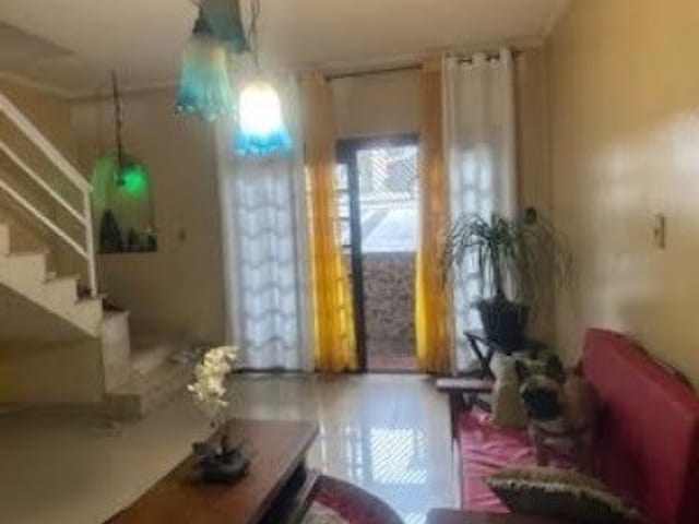 Casa 2 quartos e 3 banheiros, à venda, no bairro Jardim das Flores em Osasco