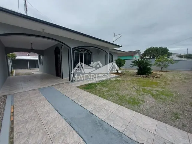 Casa com 600m² 3 quartos e 2 banheiros, à venda, no bairro São Sebastião em Palhoça