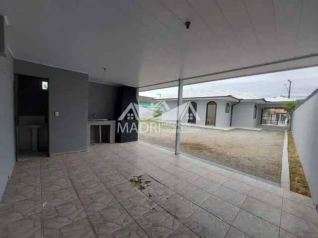 Casa com 600m² 3 quartos e 2 banheiros, à venda, no bairro São Sebastião em Palhoça