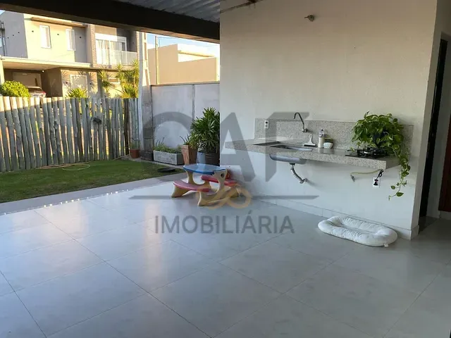 Casa com 269m² 3 quartos e 3 banheiros, à venda, no bairro Residencial Resedas em Holambra