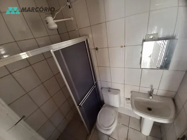 Casa com 228m² 10 quartos e 10 banheiros, à venda, no bairro Vila Americano do Brasil em Goiânia
