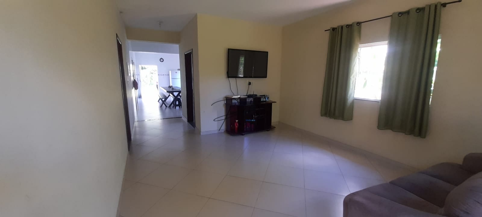 Casa à venda com 3 quartos, 80m² - Foto 2