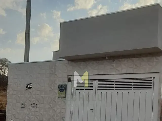 Casa com 120m² 2 quartos e 2 banheiros, à venda, no bairro Billabong em Serrana