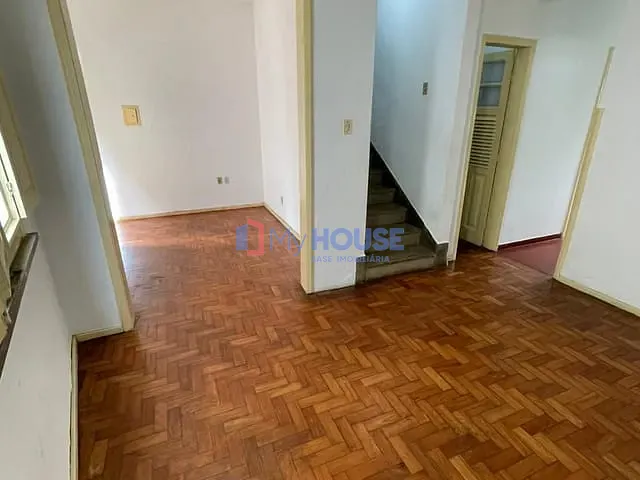 Casa 4 quartos e 2 banheiros, para alugar, no bairro Cidade Nova em Ilhéus